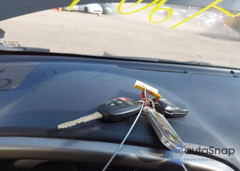 2016 Toyota Rav4 Xle из США, поврежденный, VIN 2T3RFREV7GW533578